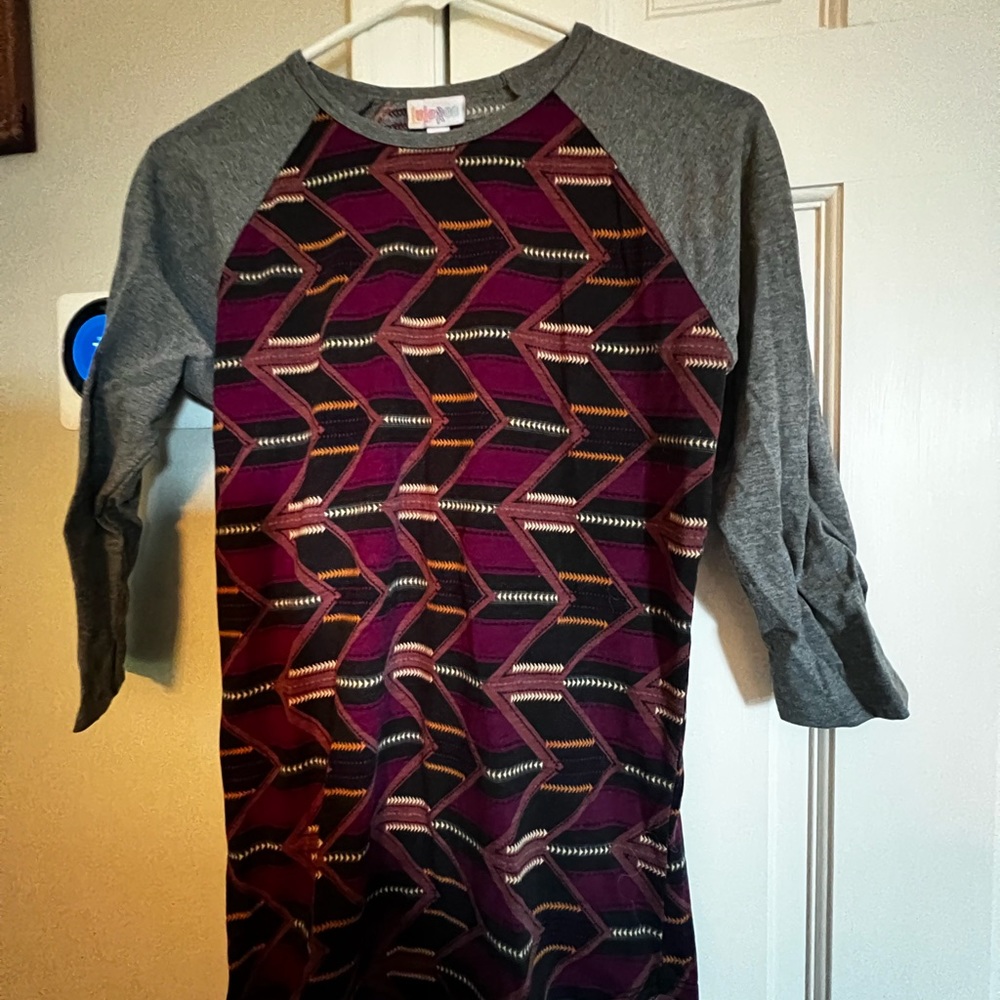 Lularoe Randy Tee